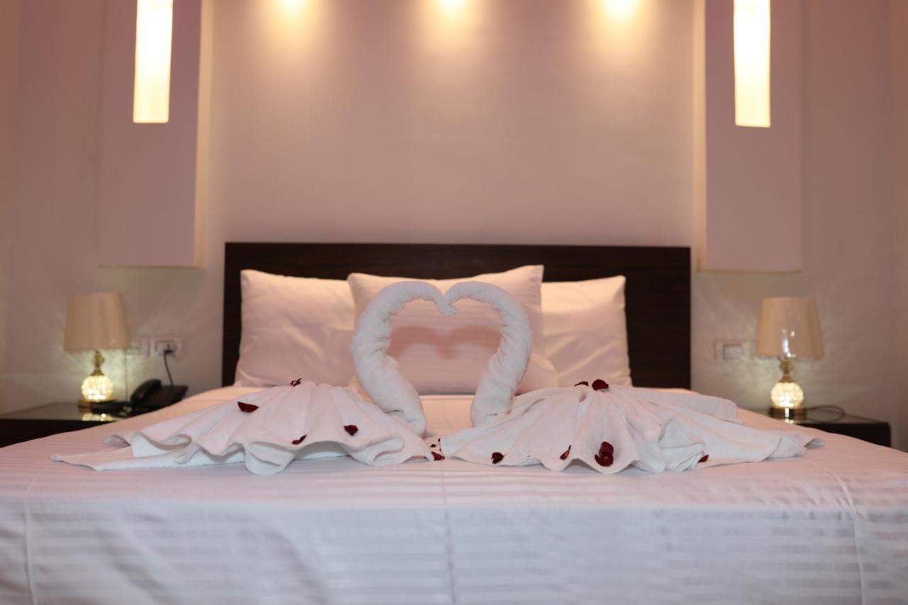 New Midtown Hostel ไคโร ภายนอก รูปภาพ