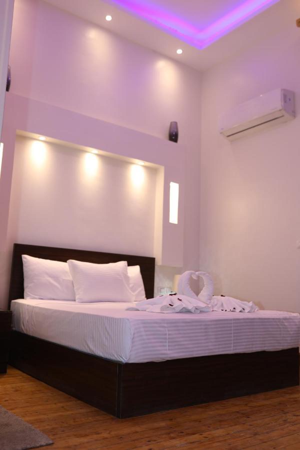 New Midtown Hostel ไคโร ภายนอก รูปภาพ