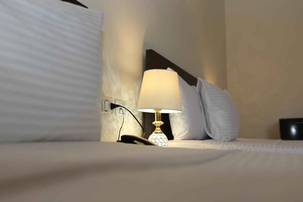 New Midtown Hostel ไคโร ภายนอก รูปภาพ