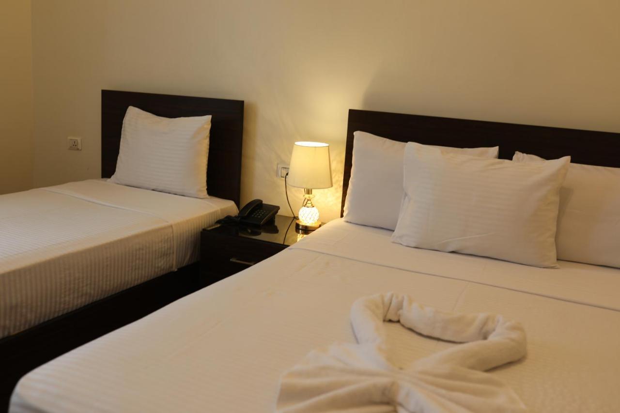 New Midtown Hostel ไคโร ภายนอก รูปภาพ