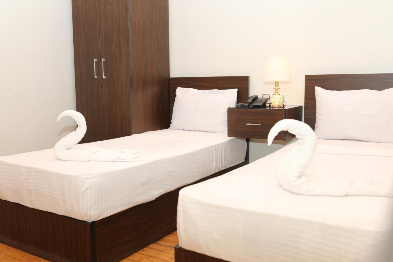 New Midtown Hostel ไคโร ภายนอก รูปภาพ